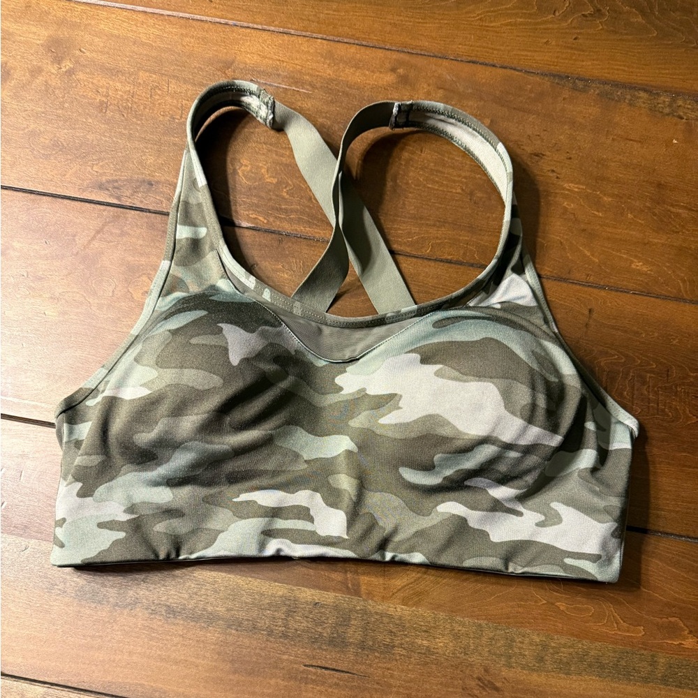 VS PINK Camo High Impact Sports Bra size M